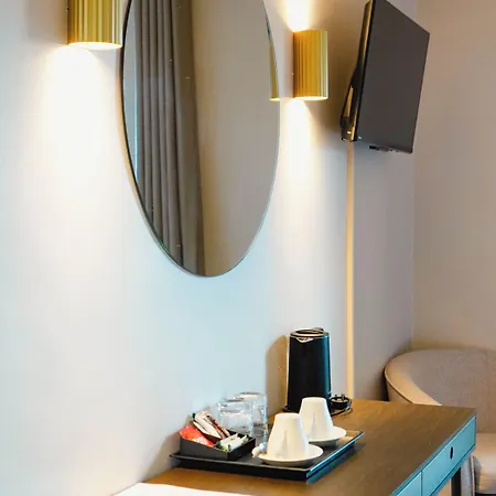 The Village Hotel Douglas 3*