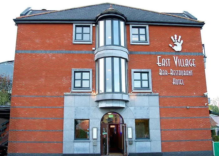 The Village Hotel Douglas 호텔