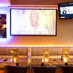 The Village Hotel Douglas فندق