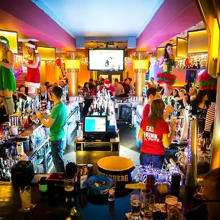 מלון The Village Hotel Douglas